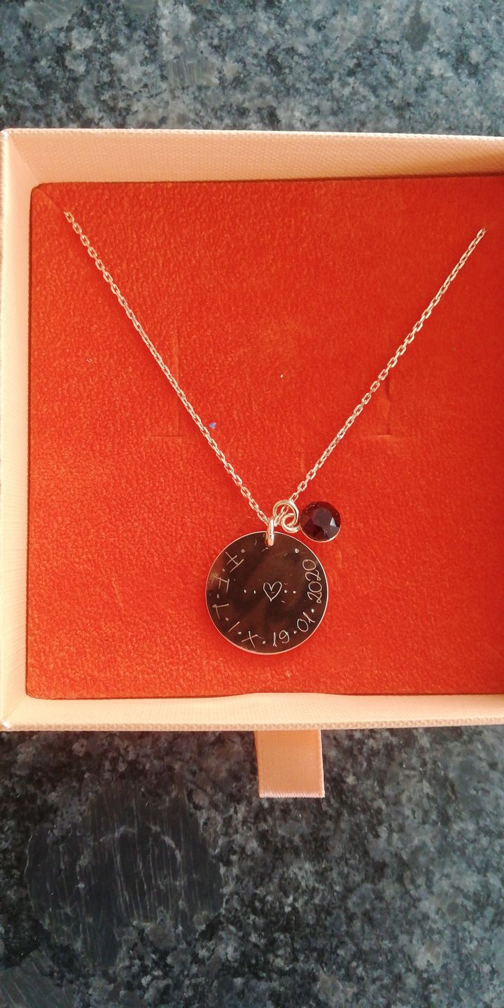 Customer photo review of Halskette mit Geburtsstein