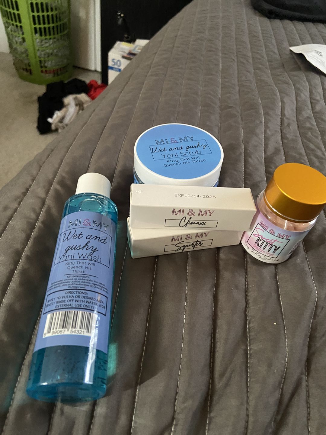 Customer photo review of Sweet Kitty Restore Pops