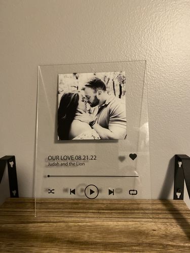 Customer photo review of Custom Song Plaque - The Best Anniversary Gift for Couples