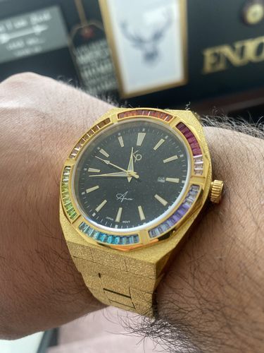 Reseña con foto de un cliente sobre BLACKFRIDAY - RELOJ KAPRIEL AURA GOLD + ANILLO SAPPHIRE DE REGALO