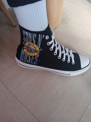 Customer photo review of BASKET GUNS N ROSES
