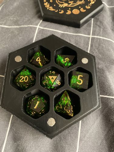 Customer photo review of Sharp Edge Dark Green Glitter Resin DnD Dice Set All Triforce Dice