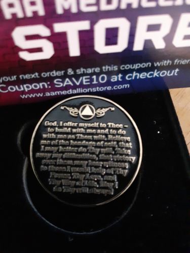 Customer photo review of 90 Days Sobriety Mint Twisted Tree of Life Gold Plated AA Recovery Medallion - 3 Months Chip/Coin - Black + Velvet Case