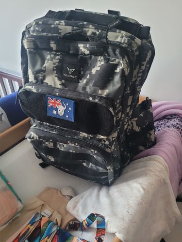 Customer photo review of Tacpac 'D-Ploy' Digital Camo Nappy Bag Set