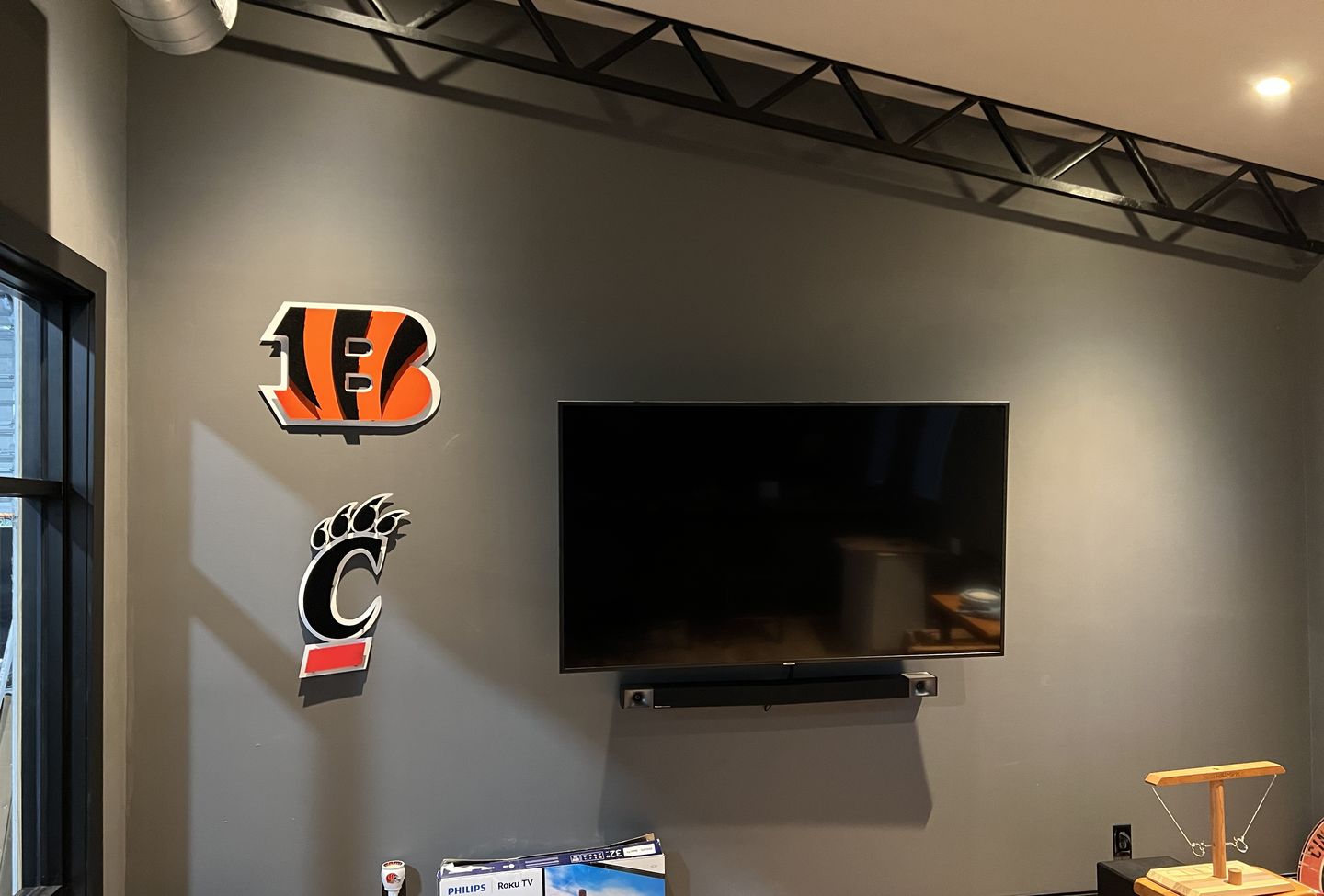 Customer photo review of Cincinnati Bengals "Striped B" 3D Vintage Metal Wall Art