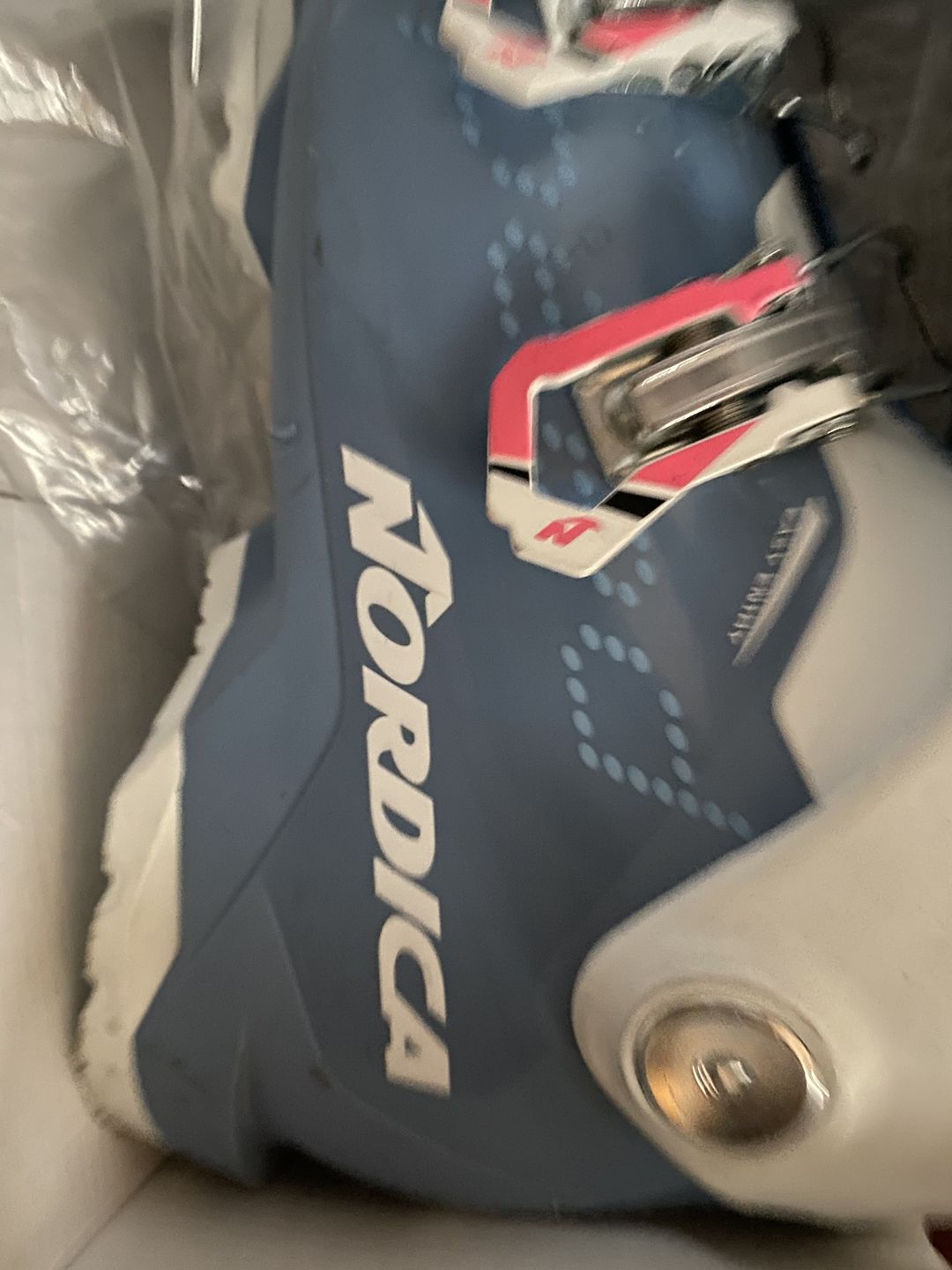 Customer photo review of Nordica Speedmachine 3 Ski Boots - 2023 - Youth Girls