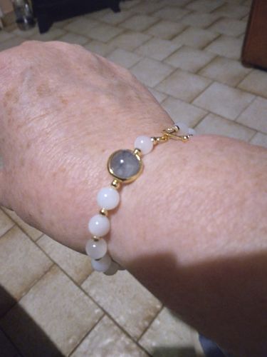Customer photo review of Bracelet anti-ménopause en Pierre de Lune | Or fin