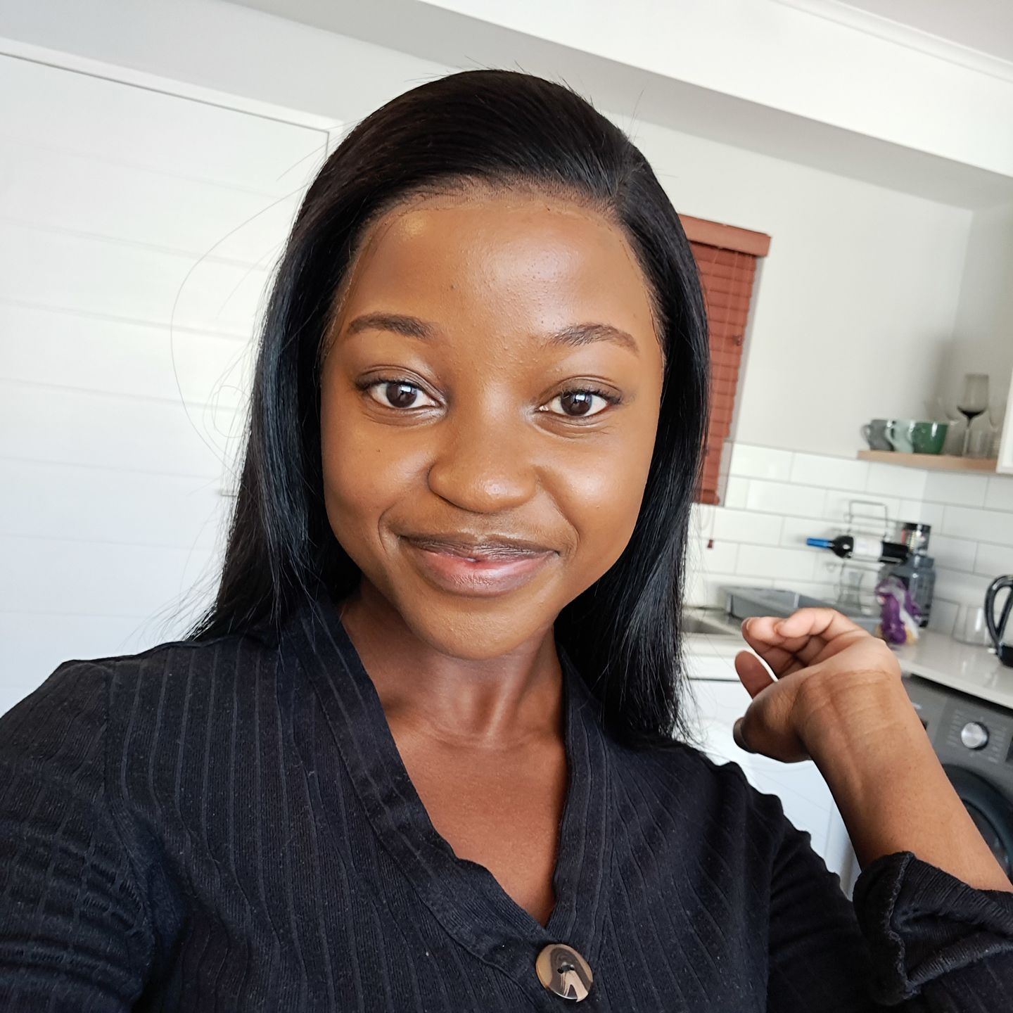 Customer photo review of Brazilian 13x4 Lace Frontal Wig Straight