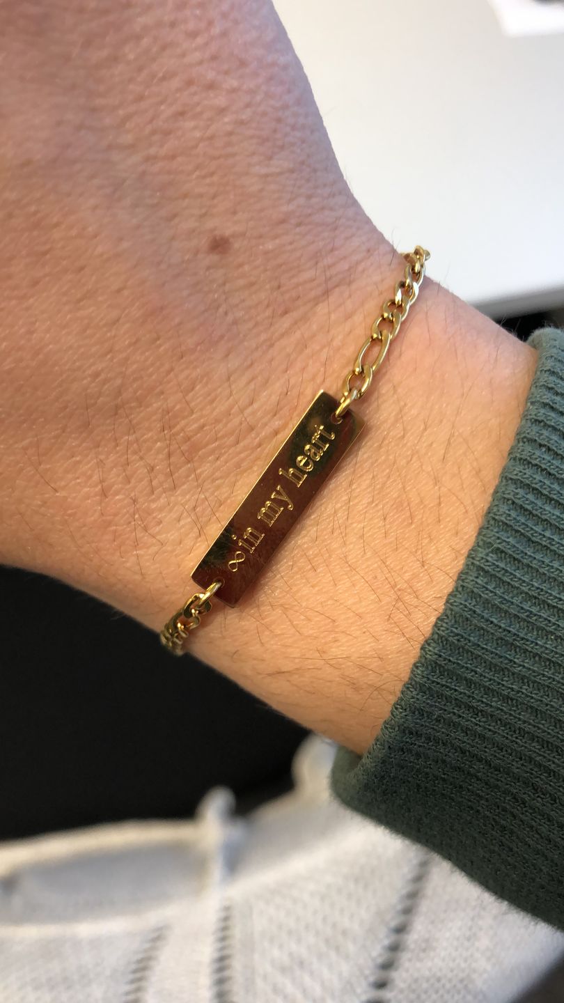 Customer photo review of Figaro Bar | Armband + Gravur