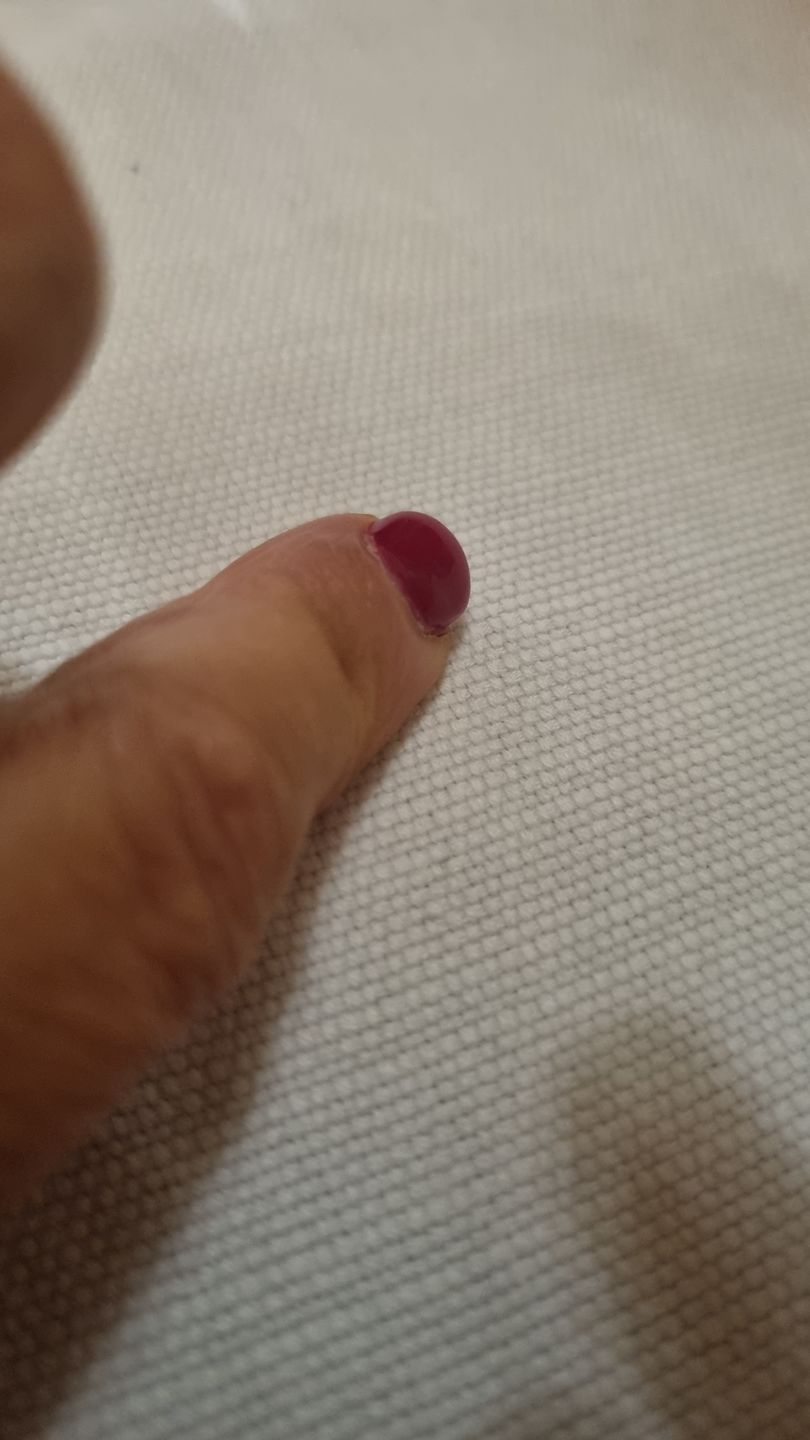 Customer photo review of Smalto Semipermanente LCI -  Rosso scuro