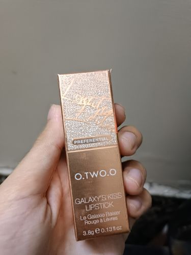 Customer photo review of O.TWO.O GALAXY KISS LIPSTICK
