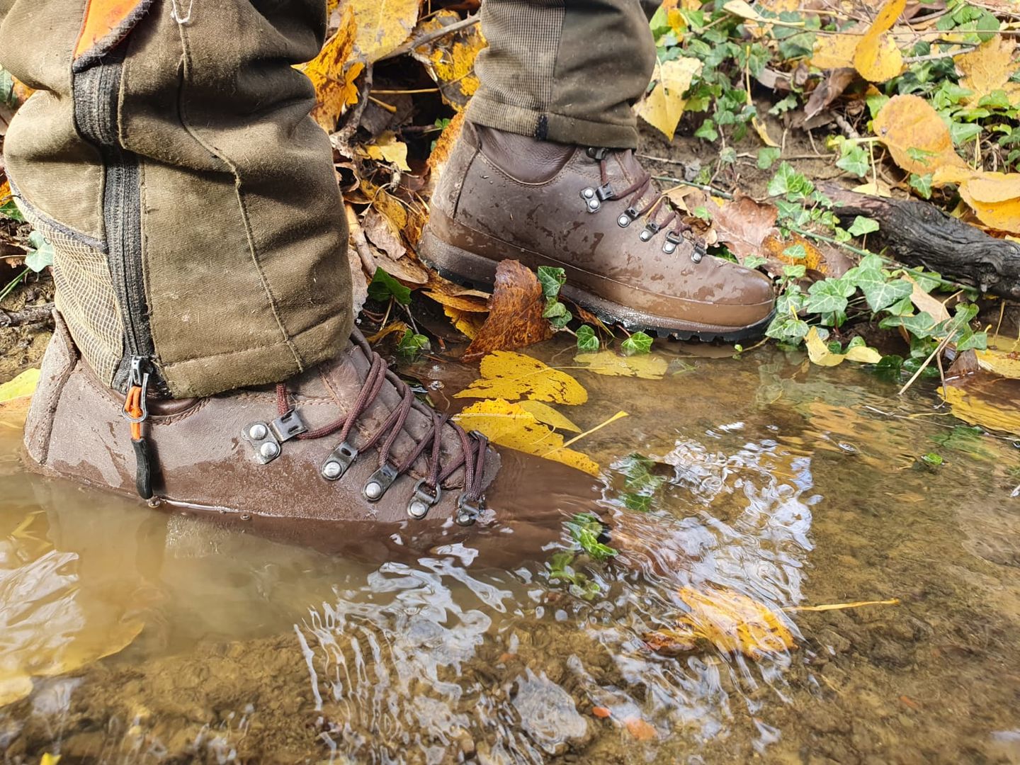 Customer photo review of Anfibi Altberg Defender Esercito Inglese Marrone