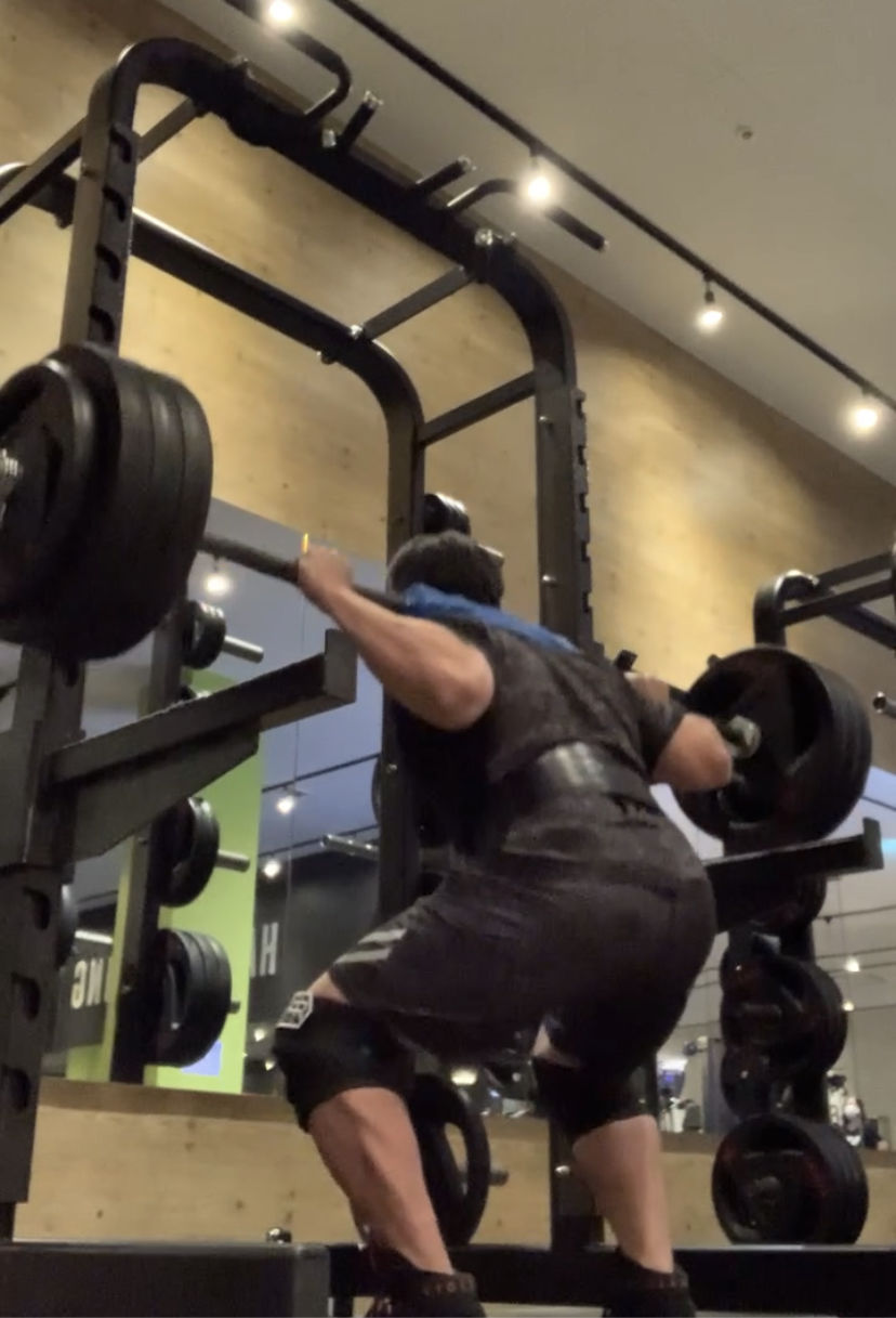 Customer photo review of Personal Record Heavy Duty Premium Knee Wraps PR906 - Black