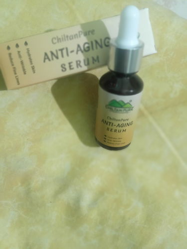Customer photo review of Anti-Aging Serum – Hydrate Skin, Anti – Wrinkle , Reduce Fine Lines & Fights Signs of Ageing