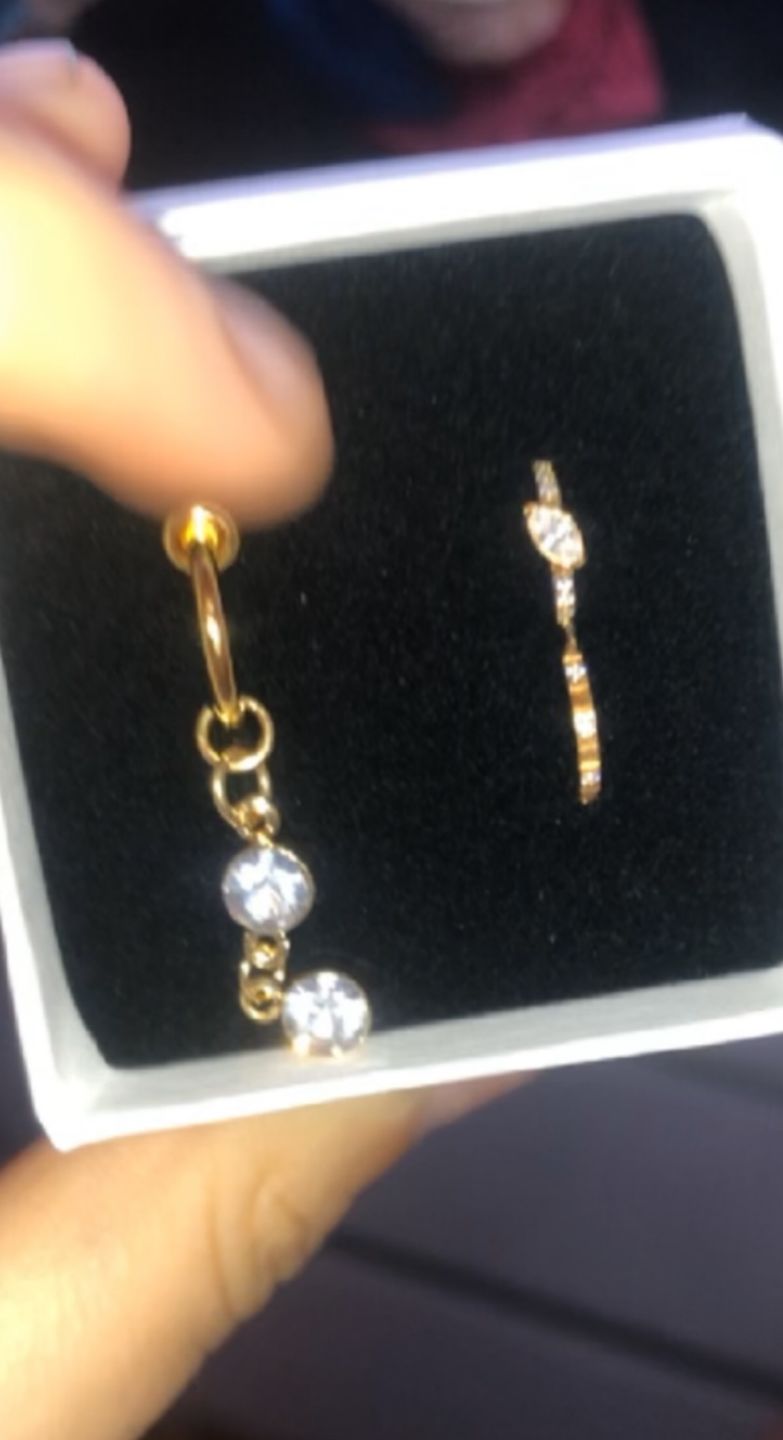 Customer photo review of Faux piercing Ariel