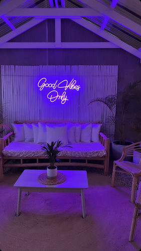 Customer photo review of Good Vibes Only Neon Lights