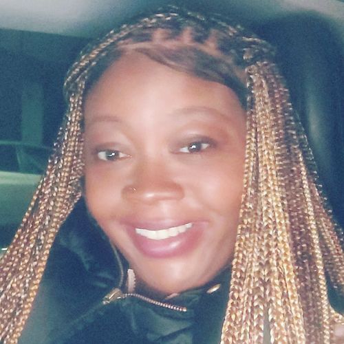 Customer photo review of Knotless- Sade 13 x 4 Lace - Ready to ship