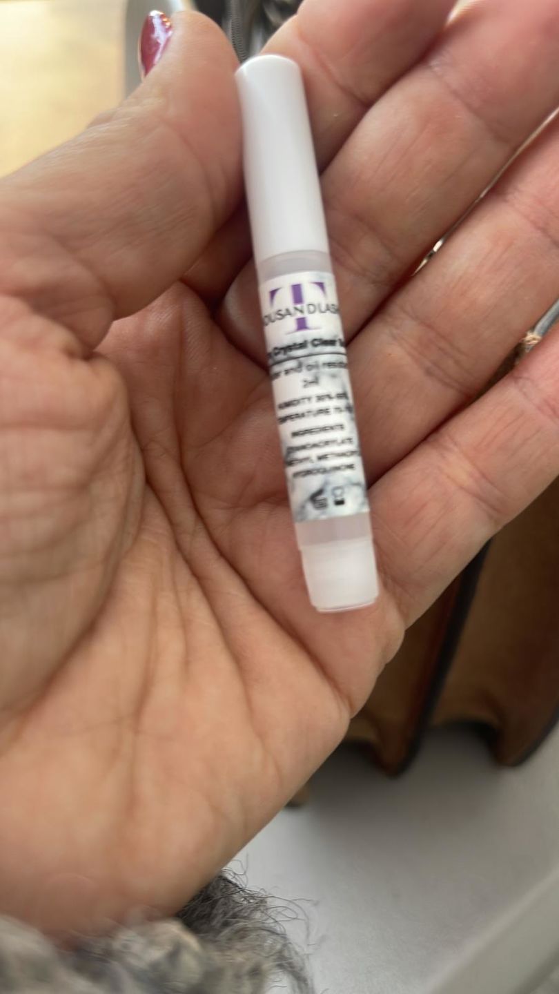 Customer photo review of LASH ADHESIVE SAMPLE