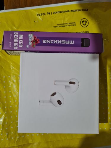 Customer photo review of AirPods 3 Generación