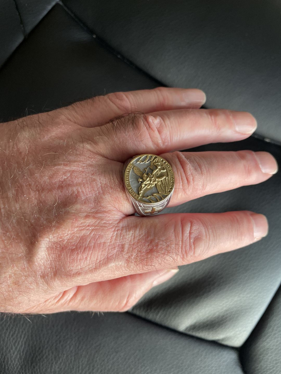 Customer photo review of Bague de l'Archange Protecteur