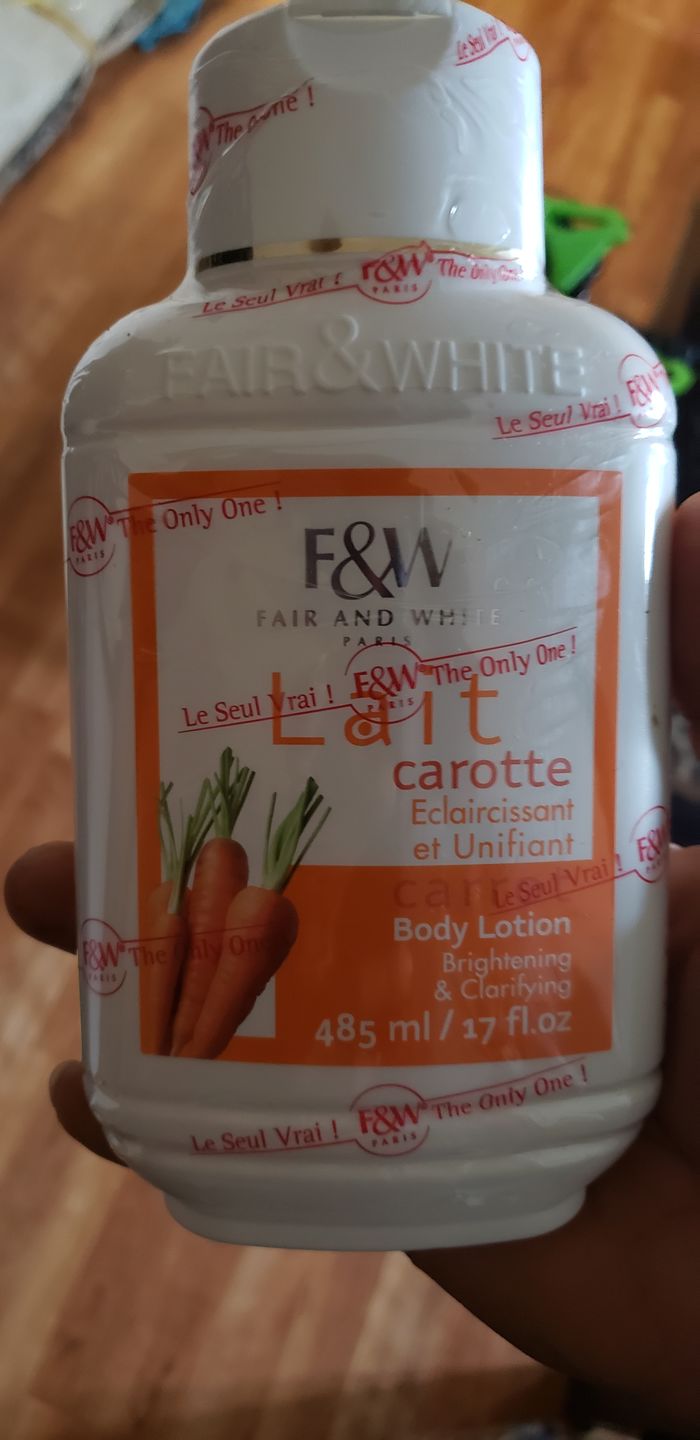 Customer photo review of Fair and White Original Carrot Moisturizing Lotion 500ml / 16.90 fl oz