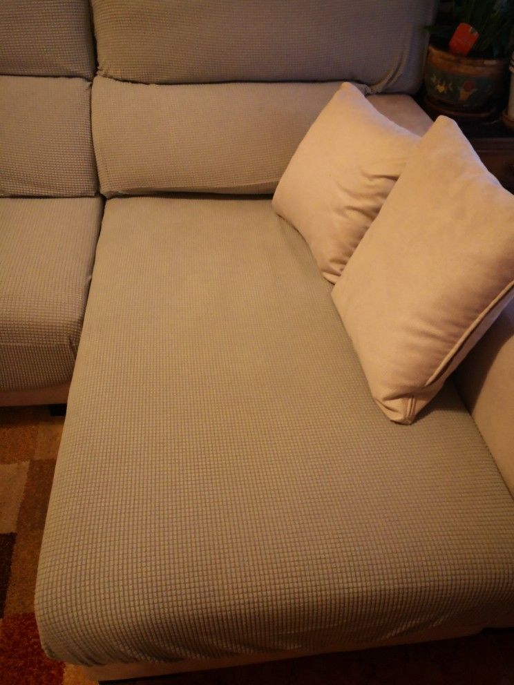 Customer photo review of 「🎉CHRISTMAS SALE 40% OFF」High Stretch Anti- Slip Spandex Universal Sofa Cover