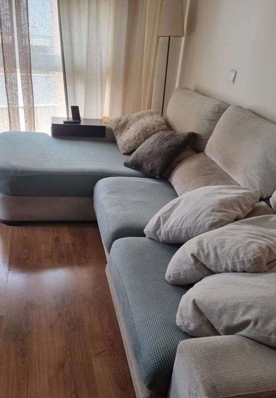 Customer photo review of 「🎉CHRISTMAS SALE 40% OFF」High Stretch Anti- Slip Spandex Universal Sofa Cover