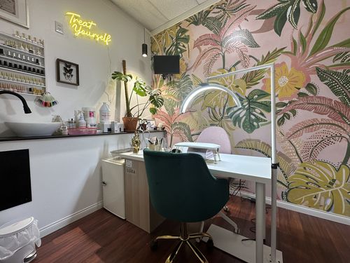 Customer photo review of CosmoGlo Original Light Bundle + Phone Clip