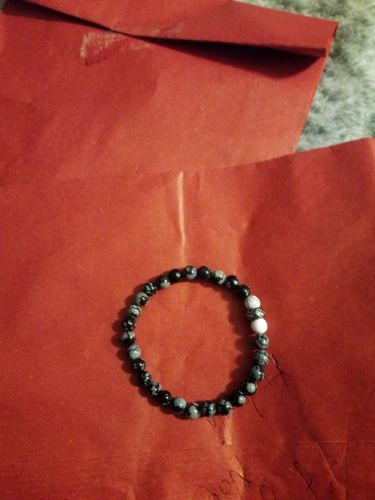 Customer photo review of BRACELET ANTI DEPRESSION obsidienne flocon de neige