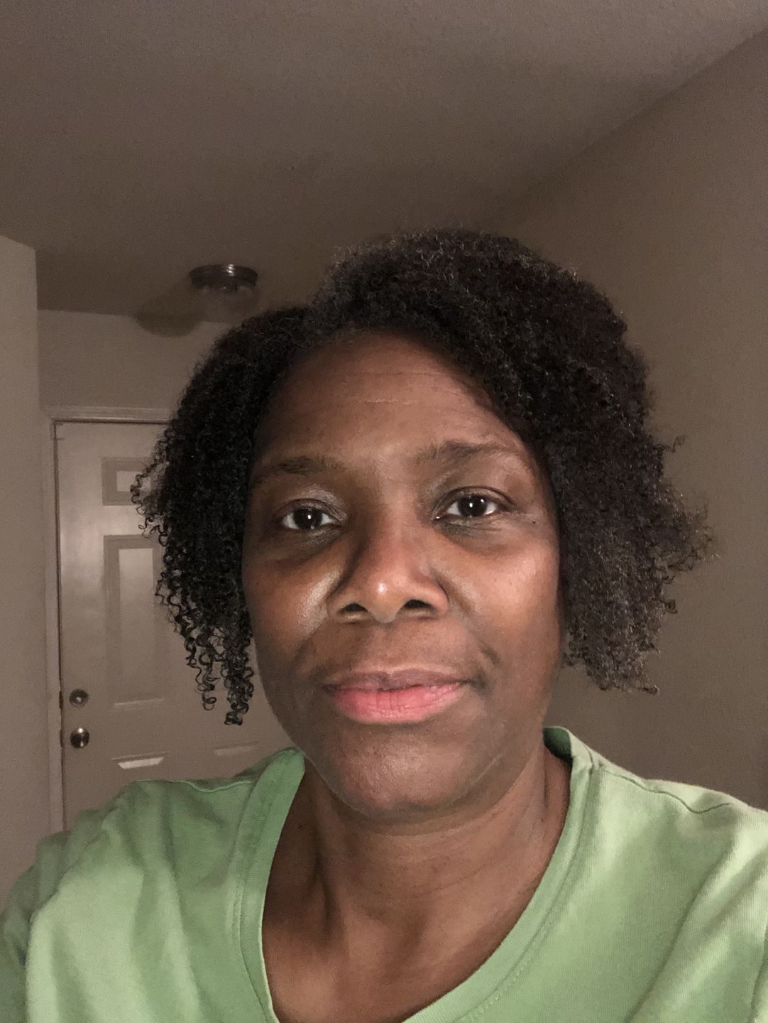 Customer photo review of Hair Growth Serum for Curly Hair with Organic Jojoba Oil for Moisturizing and Lavender Fragrance
