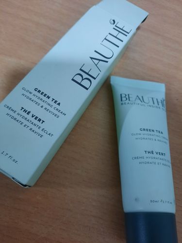 Customer photo review of Crème Hydratante Éclat au Thé Vert