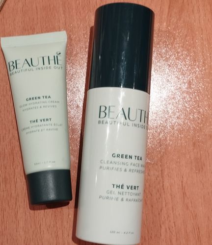 Customer photo review of Pack Crème Hydratante + Gel Nettoyant