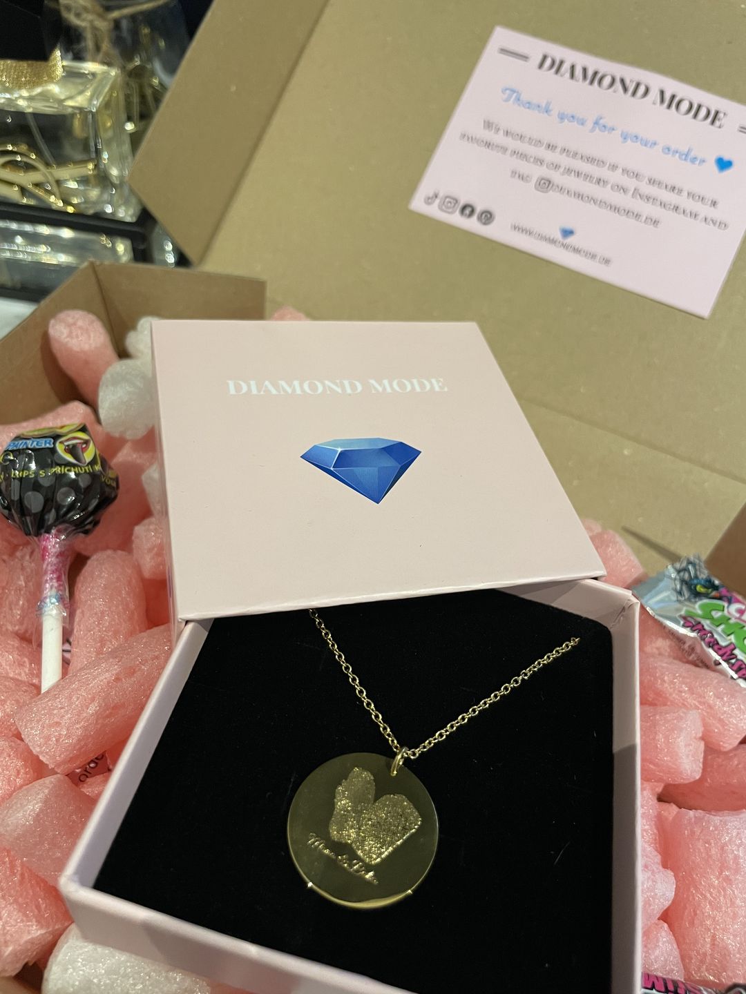 Customer photo review of Coin | Halskette + Gravur