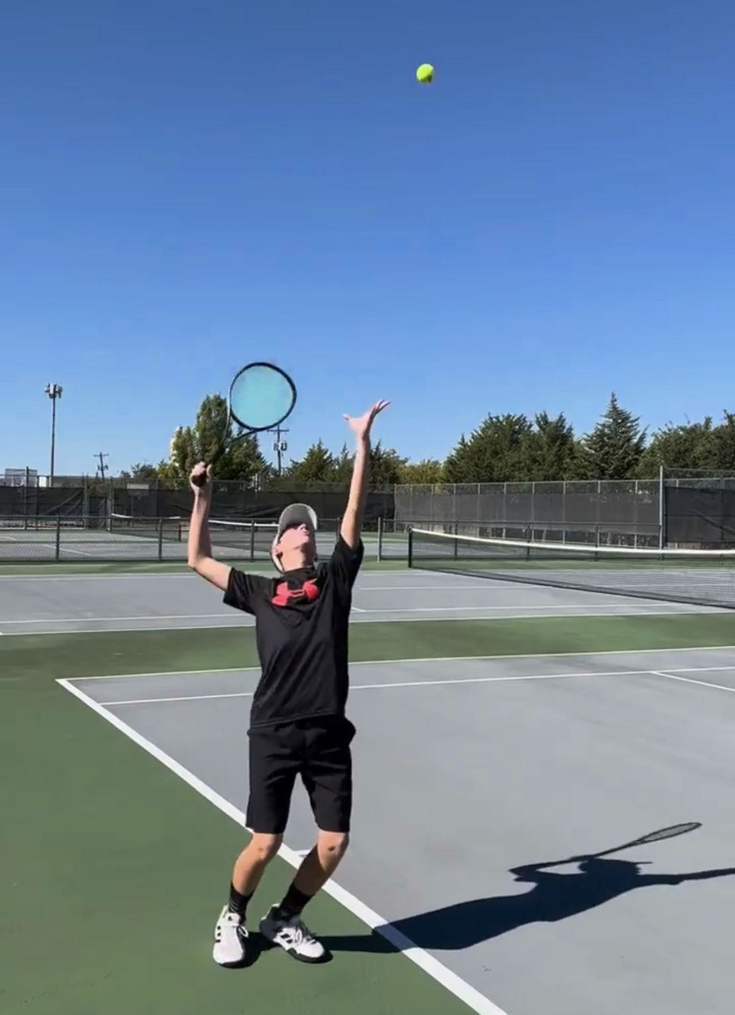 Customer photo review of Wilson Blade 98 18x20 V8.0 Tennis Racquet