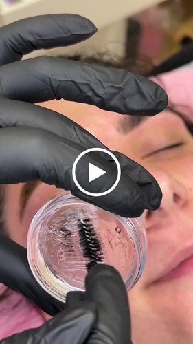 Customer video review of Brow Styling Wax WHOLESALE