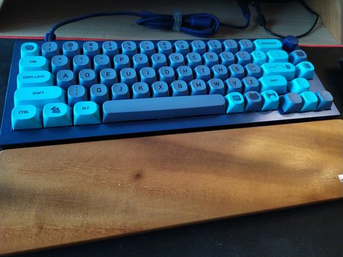 Customer photo review of IDOBAO MA Profile Blue Cat Spherical Keycaps Kit
