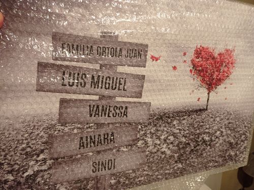Customer photo review of Lienzo Árbol Corazón con Nombres Personalizados