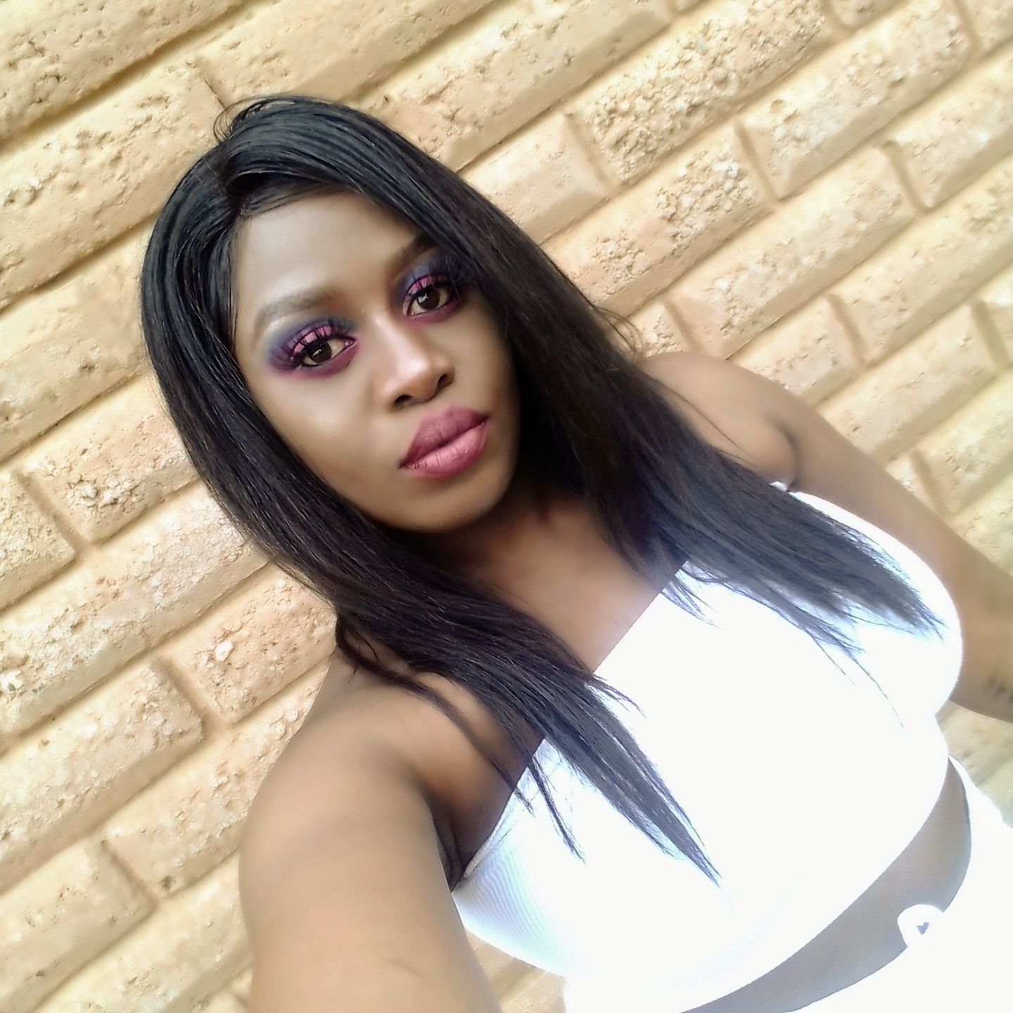 Customer photo review of Peruvian 5x5 Lace Wig - Straight