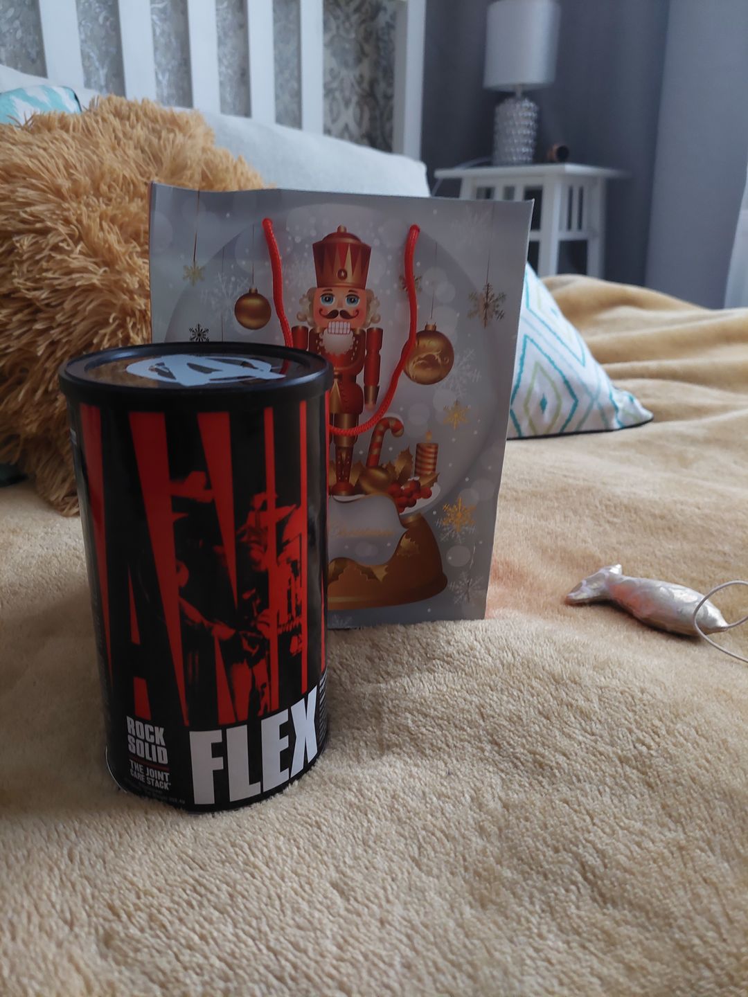 Customer photo review of Universal® Animal Flex (44 porcijas)