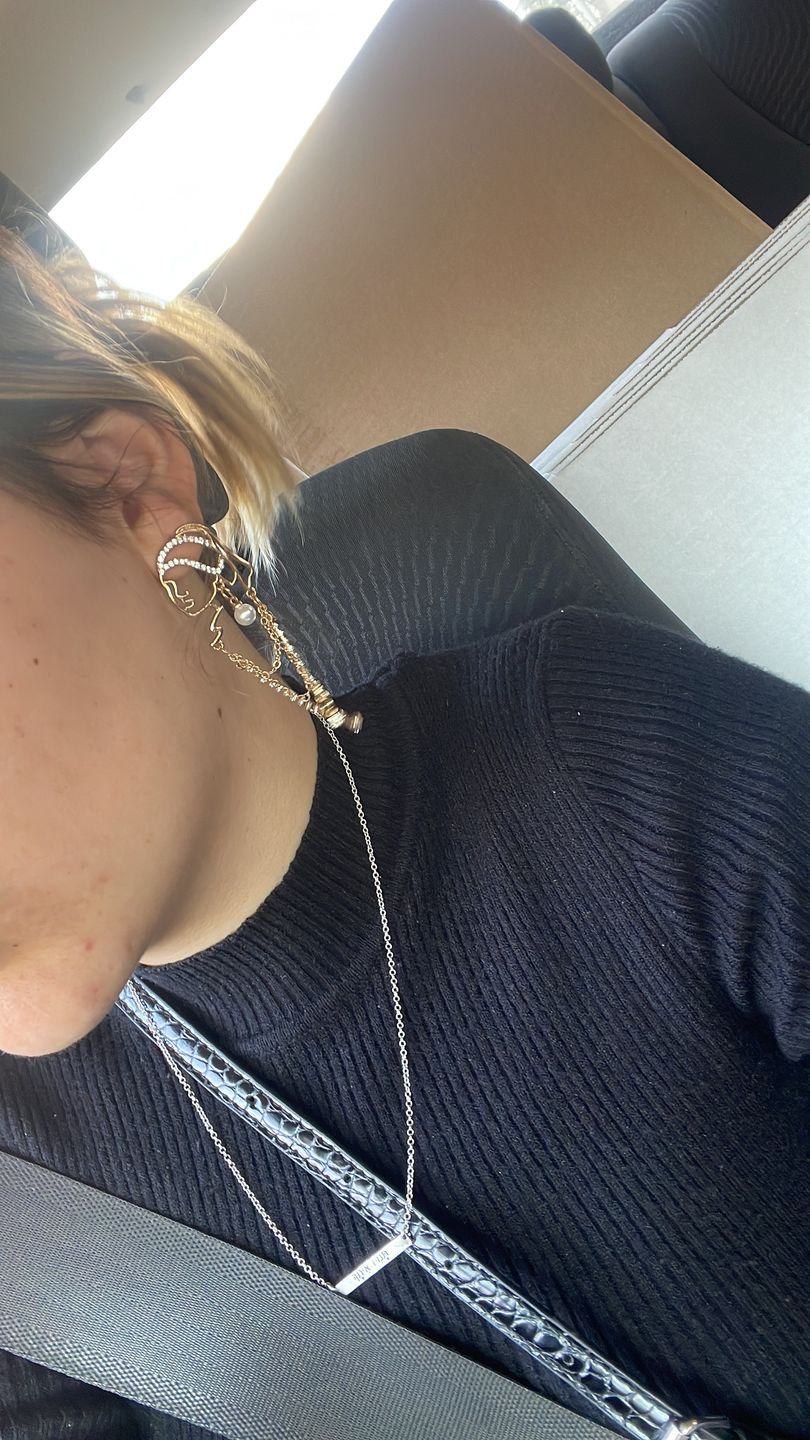Customer photo review of Girl with a Pearl Earrings