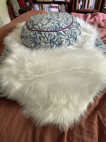 Customer photo review of Bangalore Paisley - Meditation comfort bundle