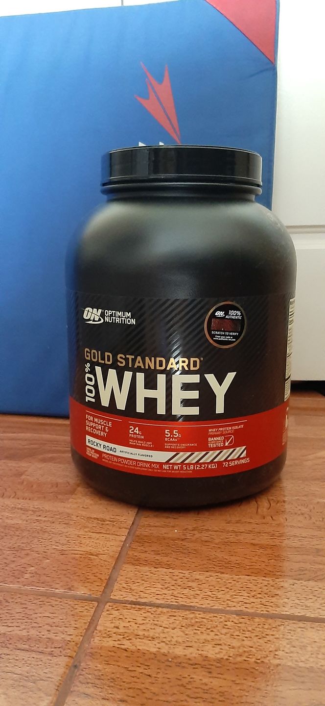 Customer photo review of Optimum Nutrition Gold Standard 100% Whey Proteina 5 Lb