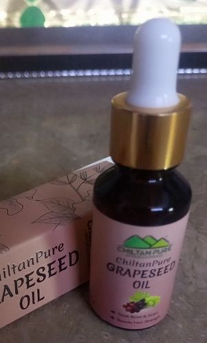 Customer photo review of Grape Seed Oil Cold Pressed - Dark Circles Remover [ ارغوانی انگور] 30ml