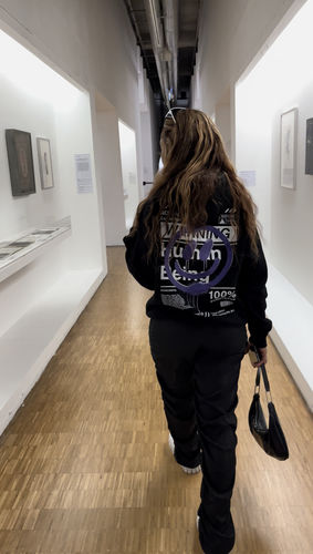 Customer photo review of Felpa Hoodie Notre Human Being