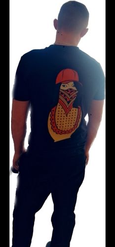 Customer photo review of Matryoshka Herren T-Shirt schwarz by SAEBIS®