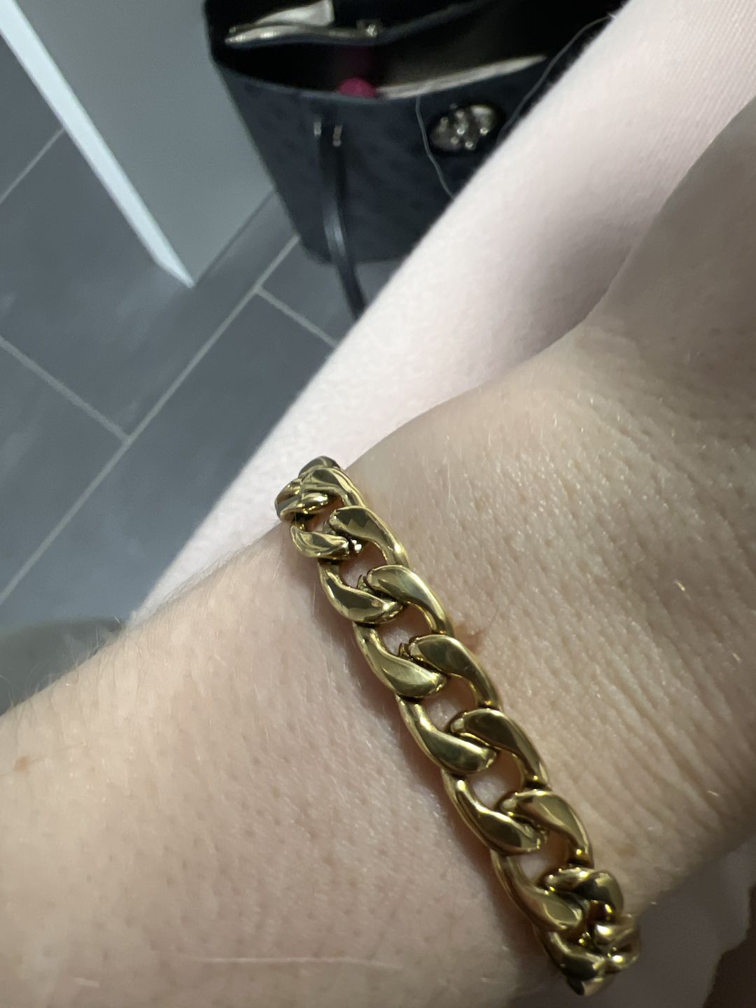 Customer photo review of Plain Armband | 18K vergoldet