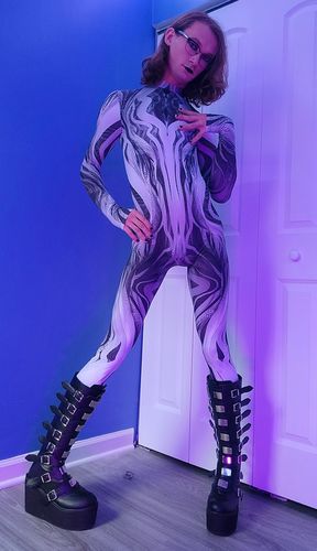 Customer photo review of Trippy Monochrome Costume