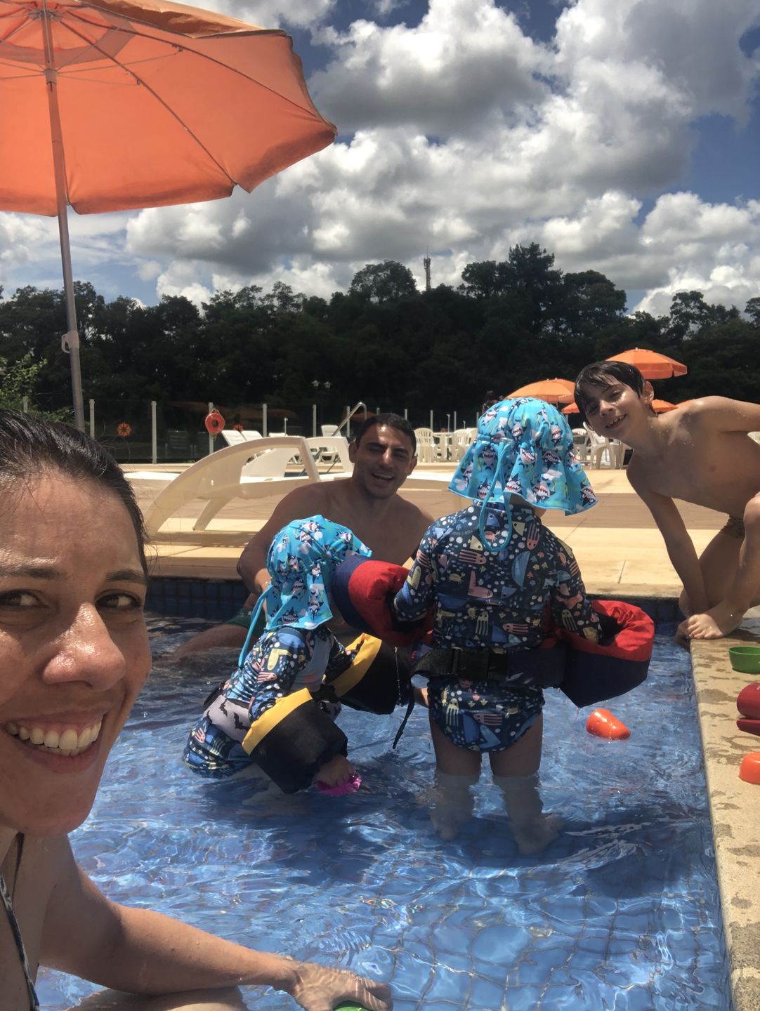 Customer photo review of Colete Flutuador Infantil