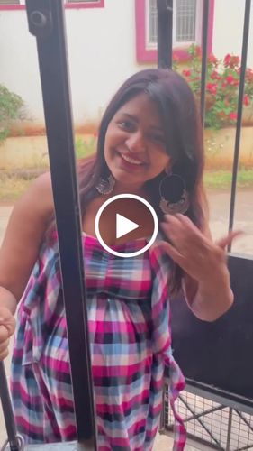 Customer video review of Arctic Pink Gingham Dual Bow Maternity Dress