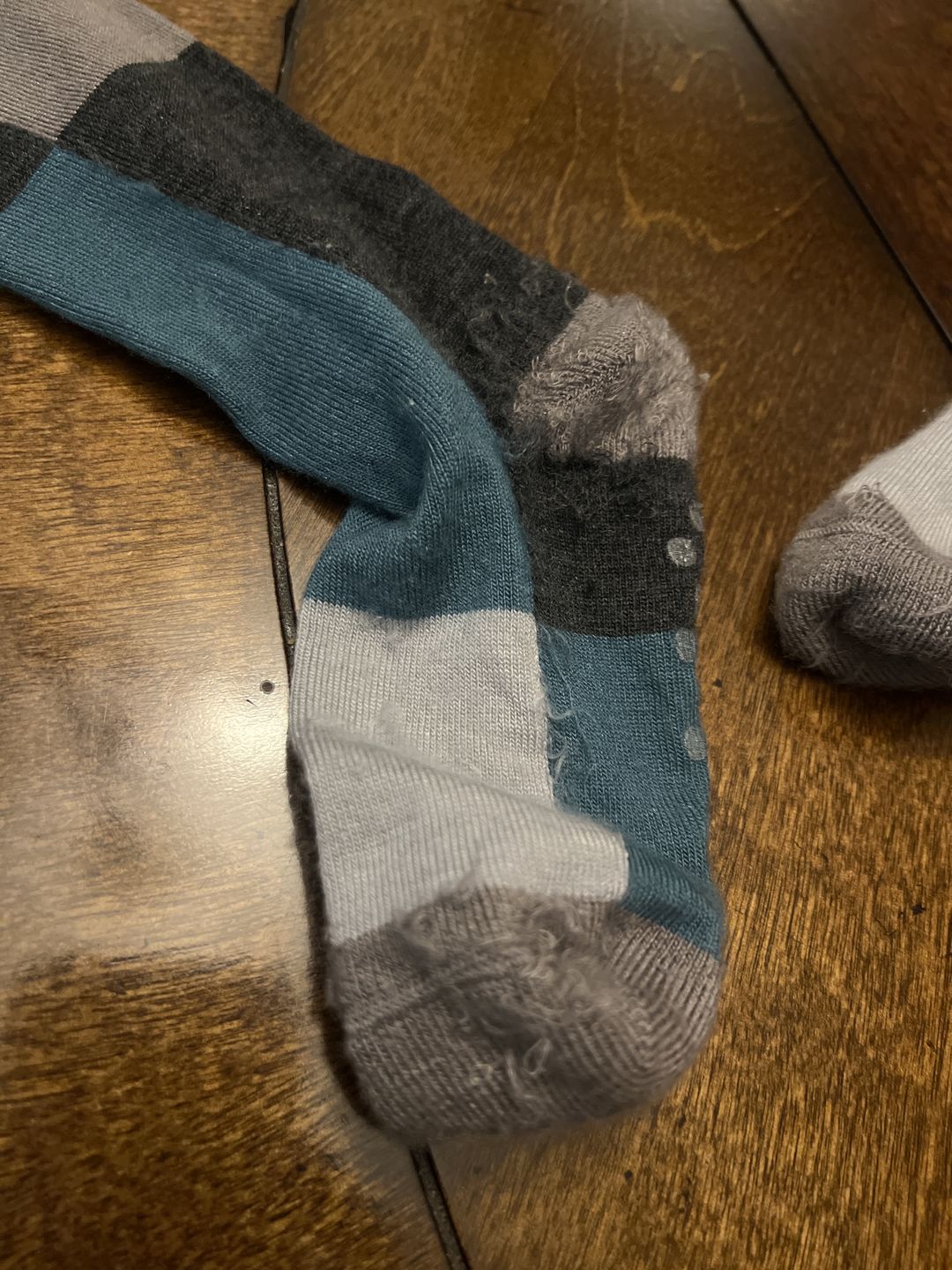 Customer photo review of kid merino wool socks